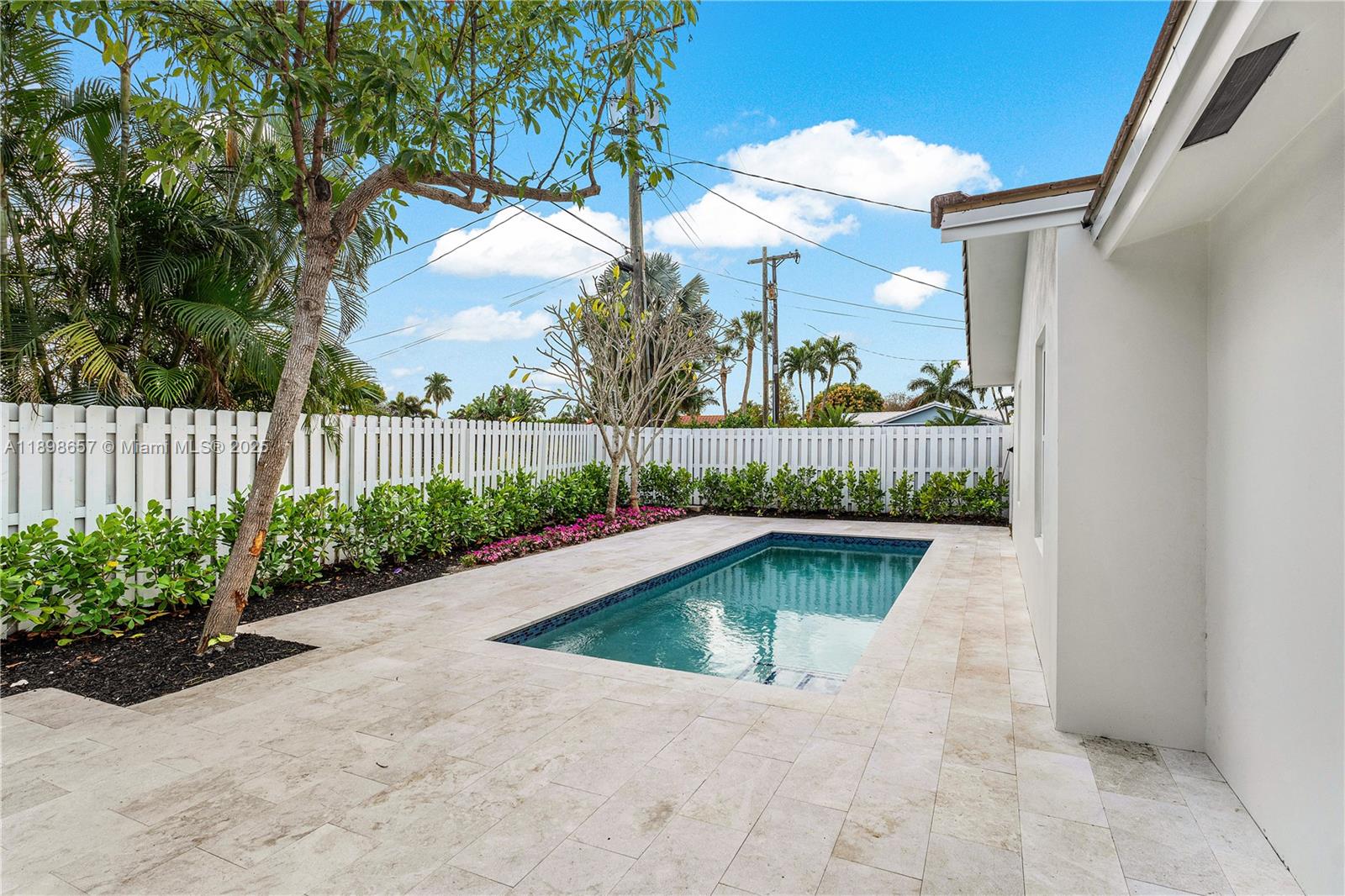 BOCA RATON SQUARE UNIT 14 - Residential