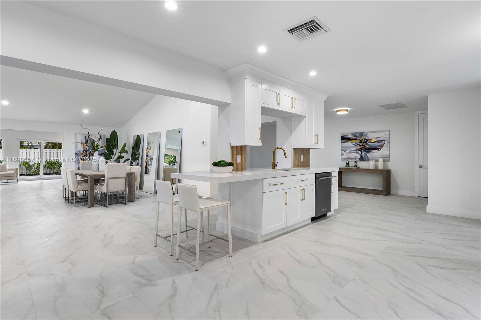 BOCA RATON SQUARE UNIT 14 - Residential