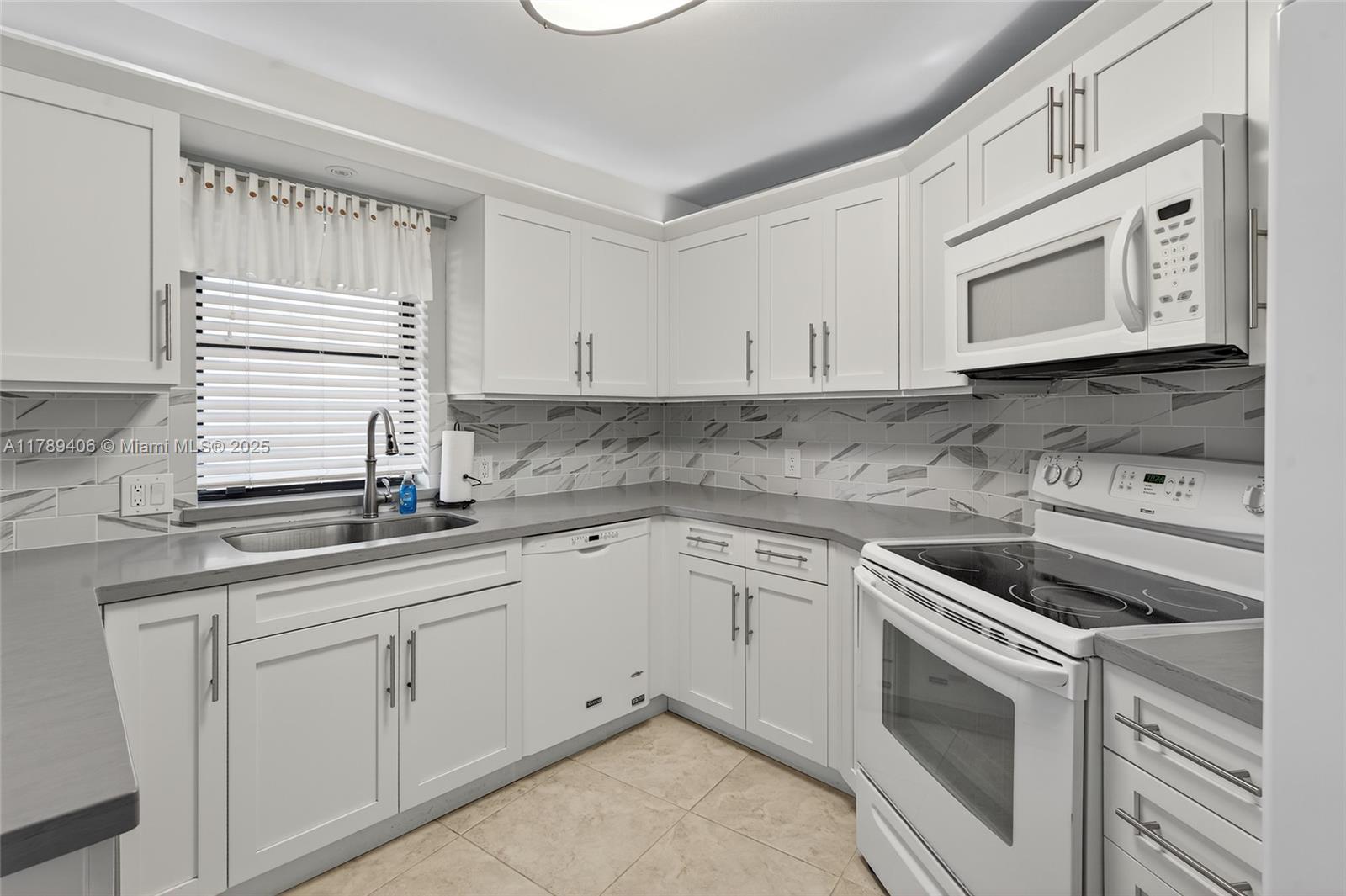 SANDPOINTE BAY CONDO - Residential