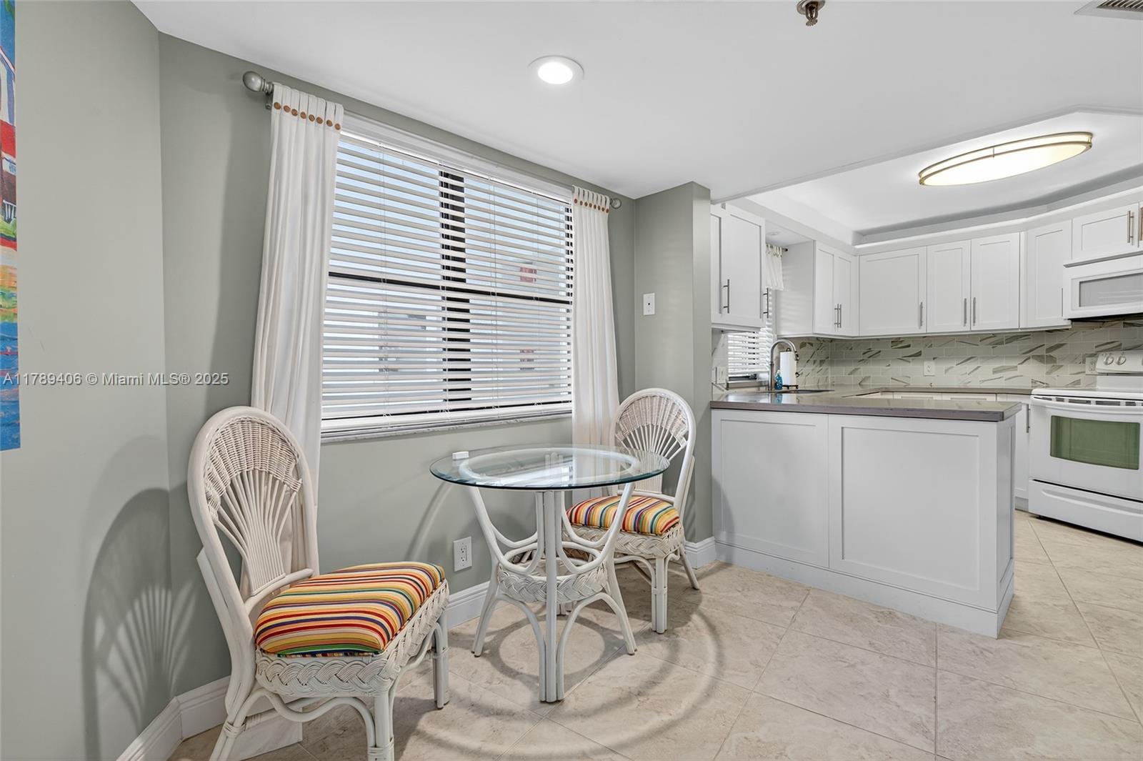 SANDPOINTE BAY CONDO - Residential