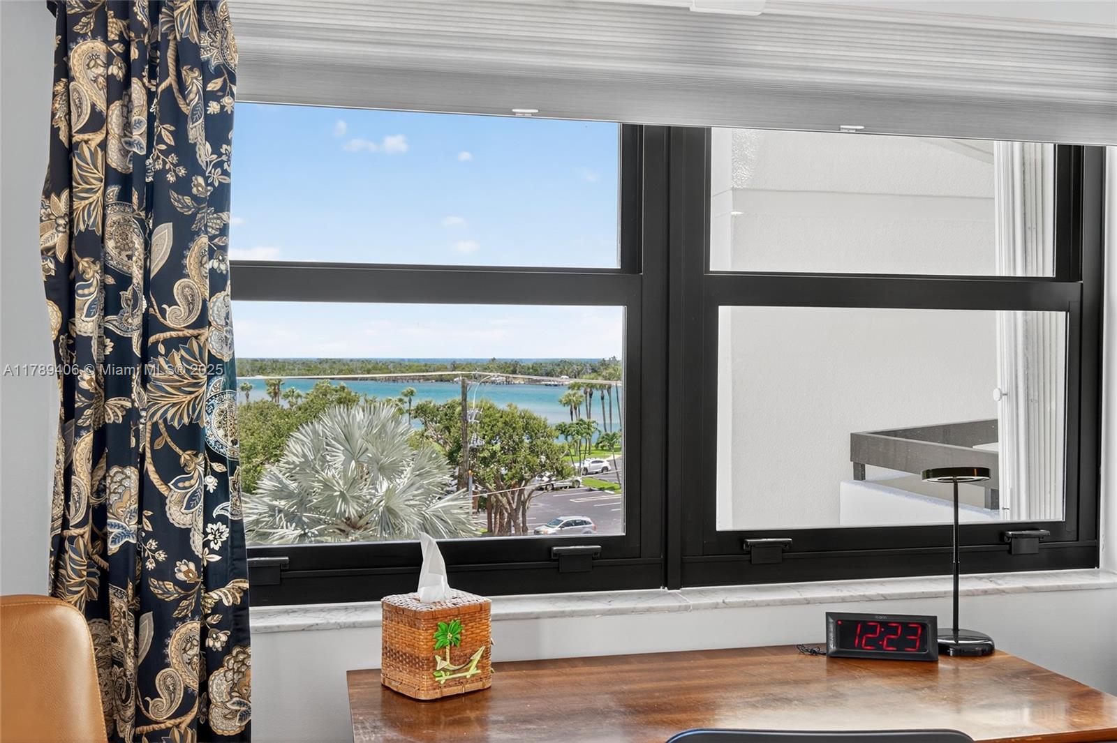 SANDPOINTE BAY CONDO - Residential