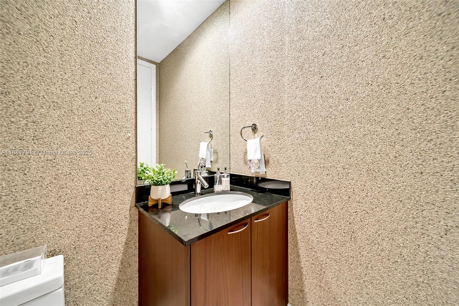 TDR TOWER II CONDO - Residential Lease