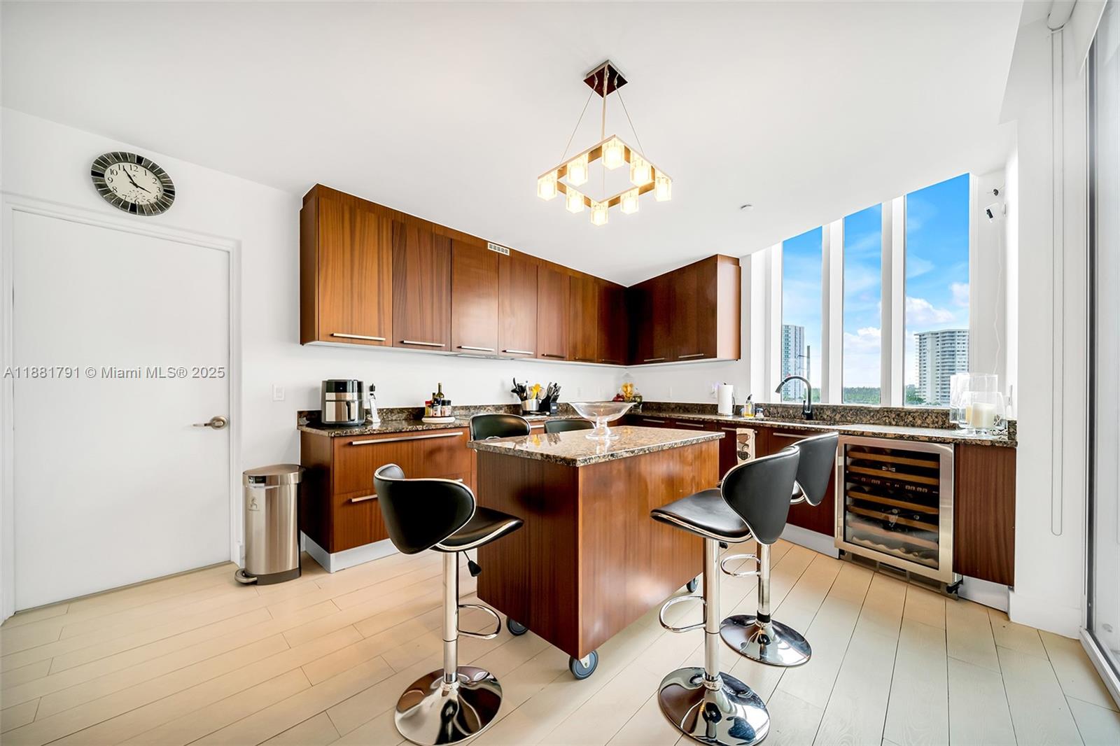 TDR TOWER II CONDO - Residential Lease