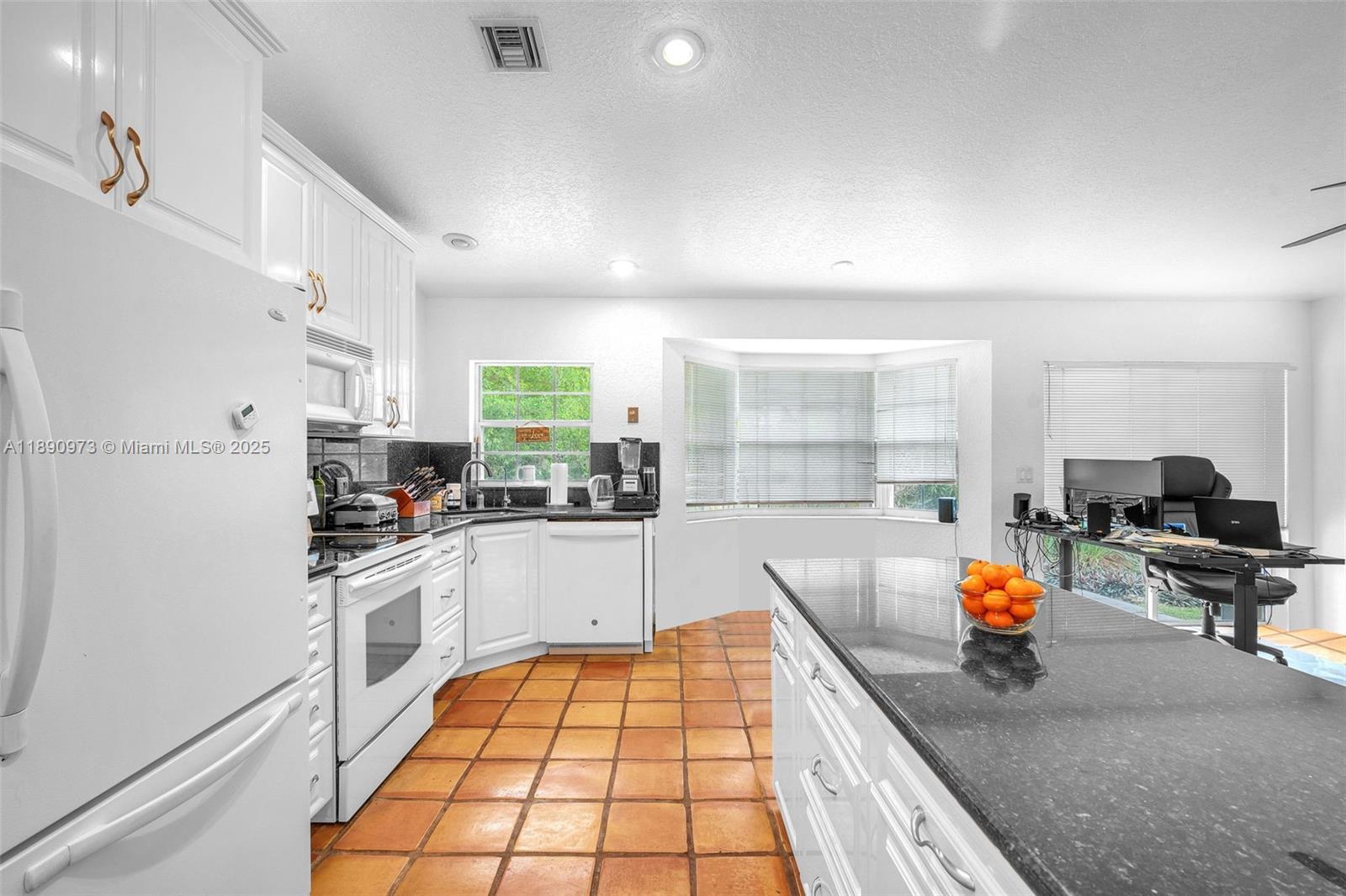 STIRLING ROAD THREE - Residential