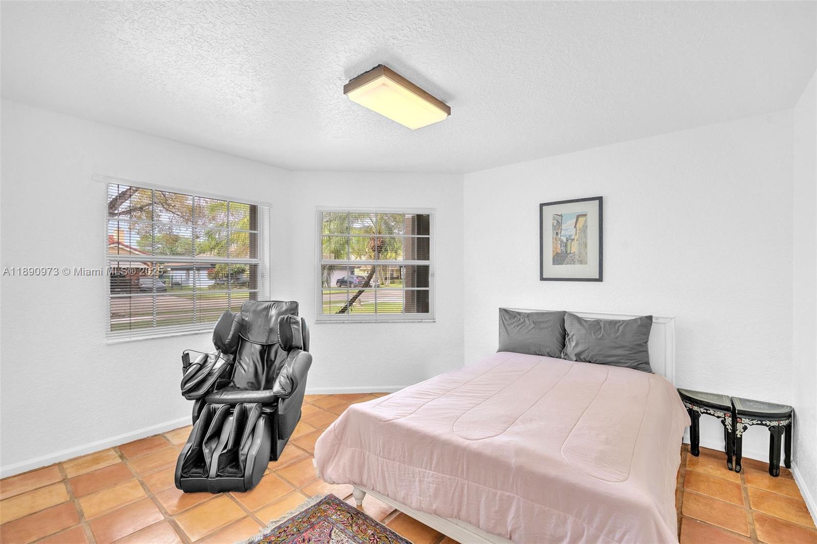 STIRLING ROAD THREE - Residential