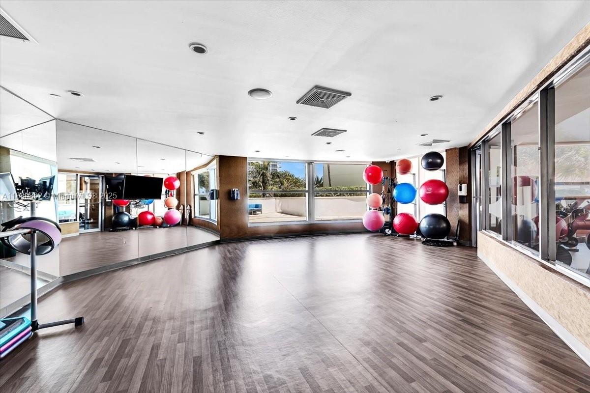 OCEAN PALMS CONDO - Residential