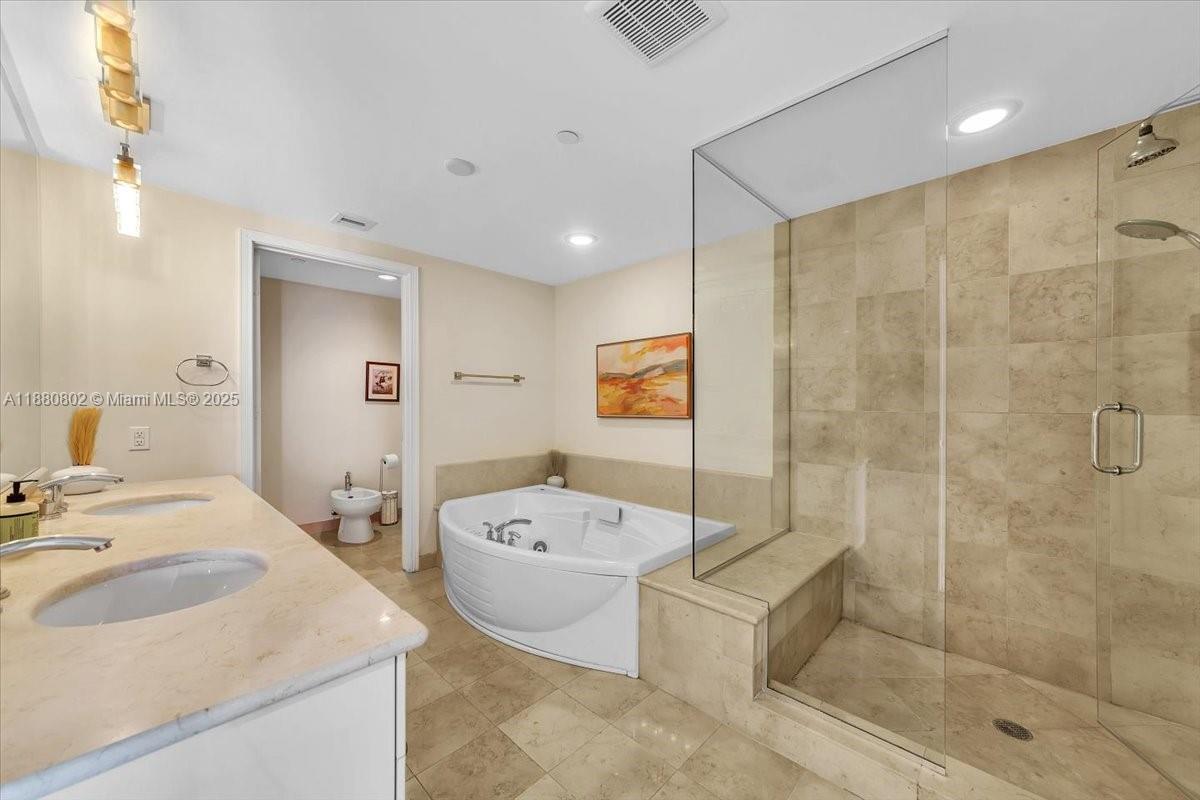 OCEAN PALMS CONDO - Residential