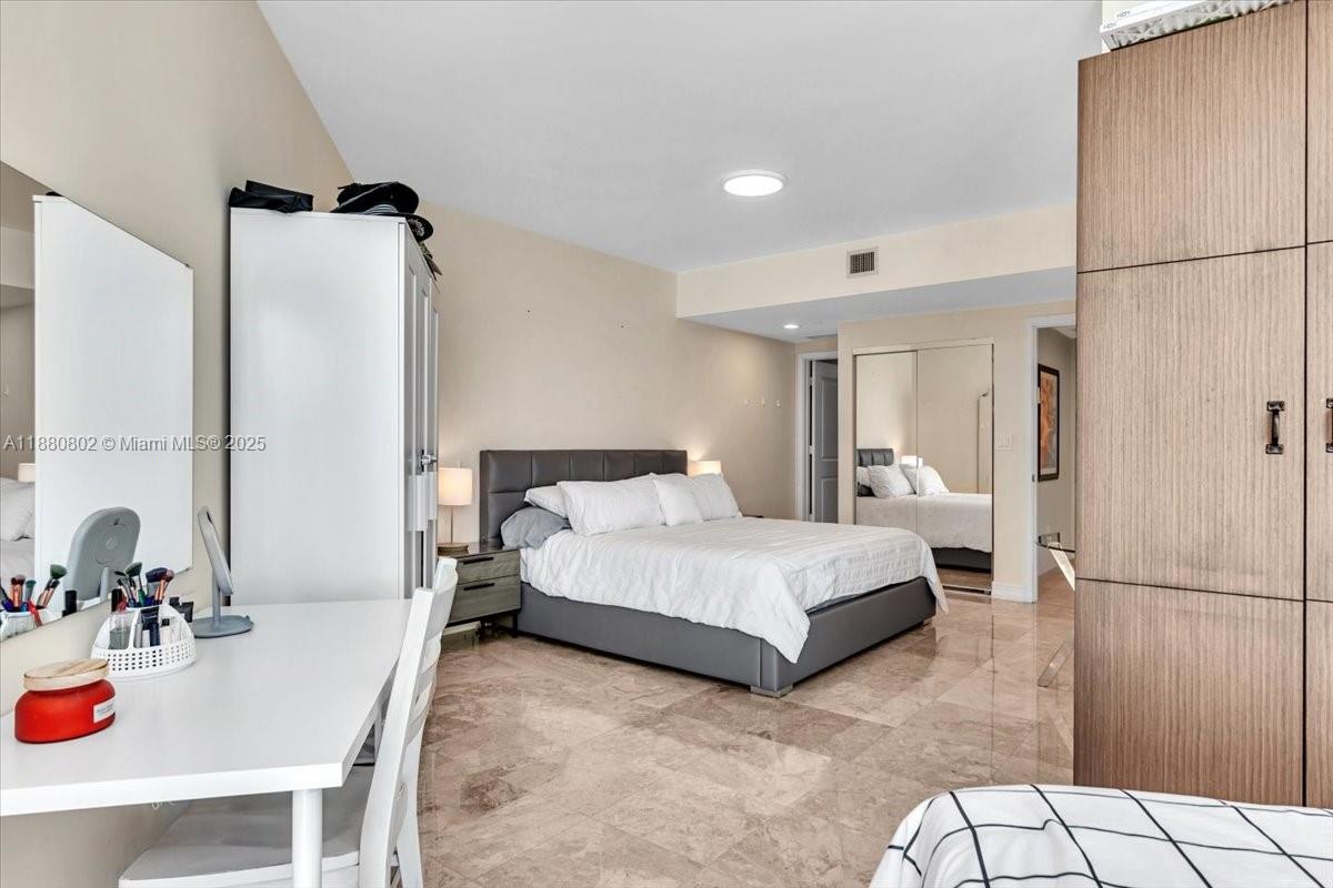 OCEAN PALMS CONDO - Residential