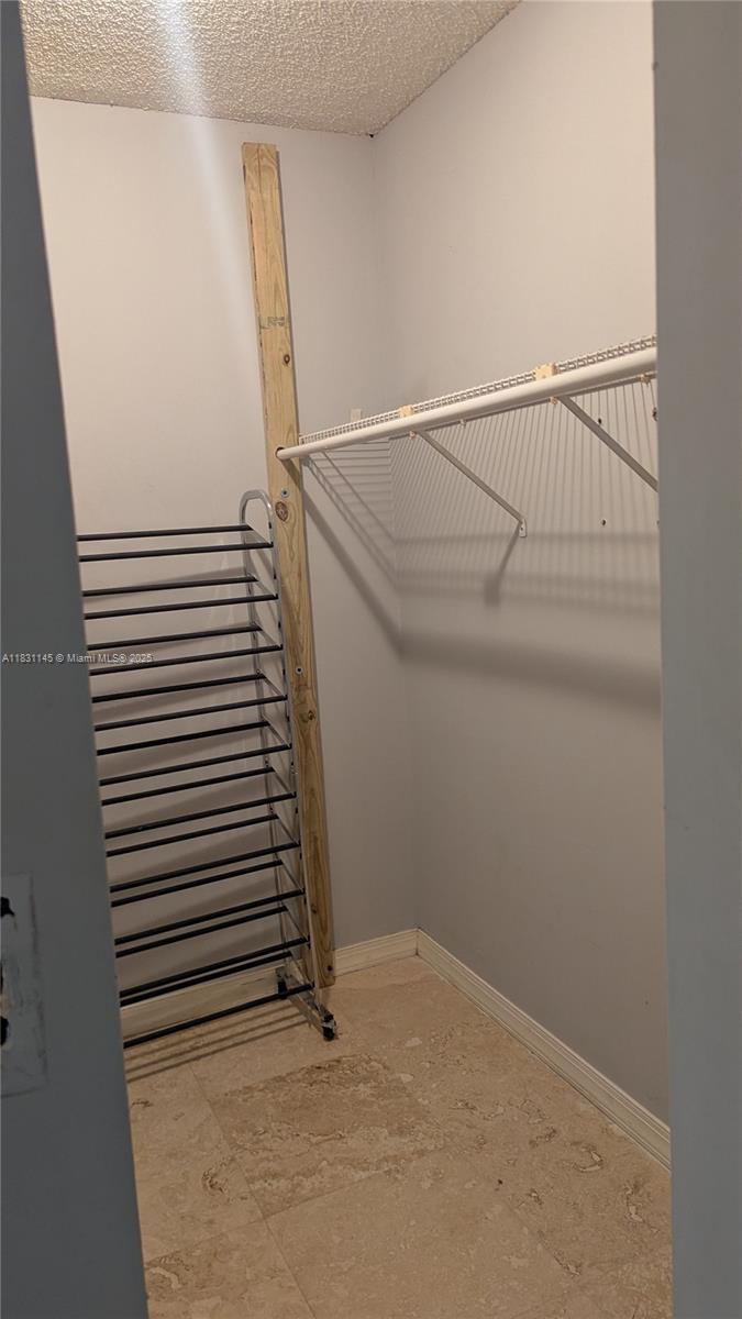 SUMMERTREE VILG CALIF CL - Residential