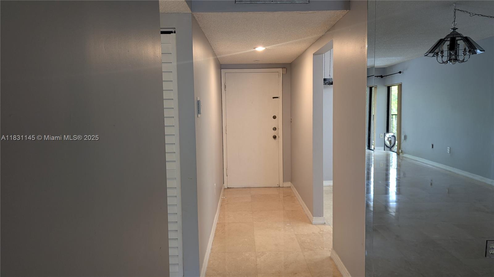 SUMMERTREE VILG CALIF CL - Residential