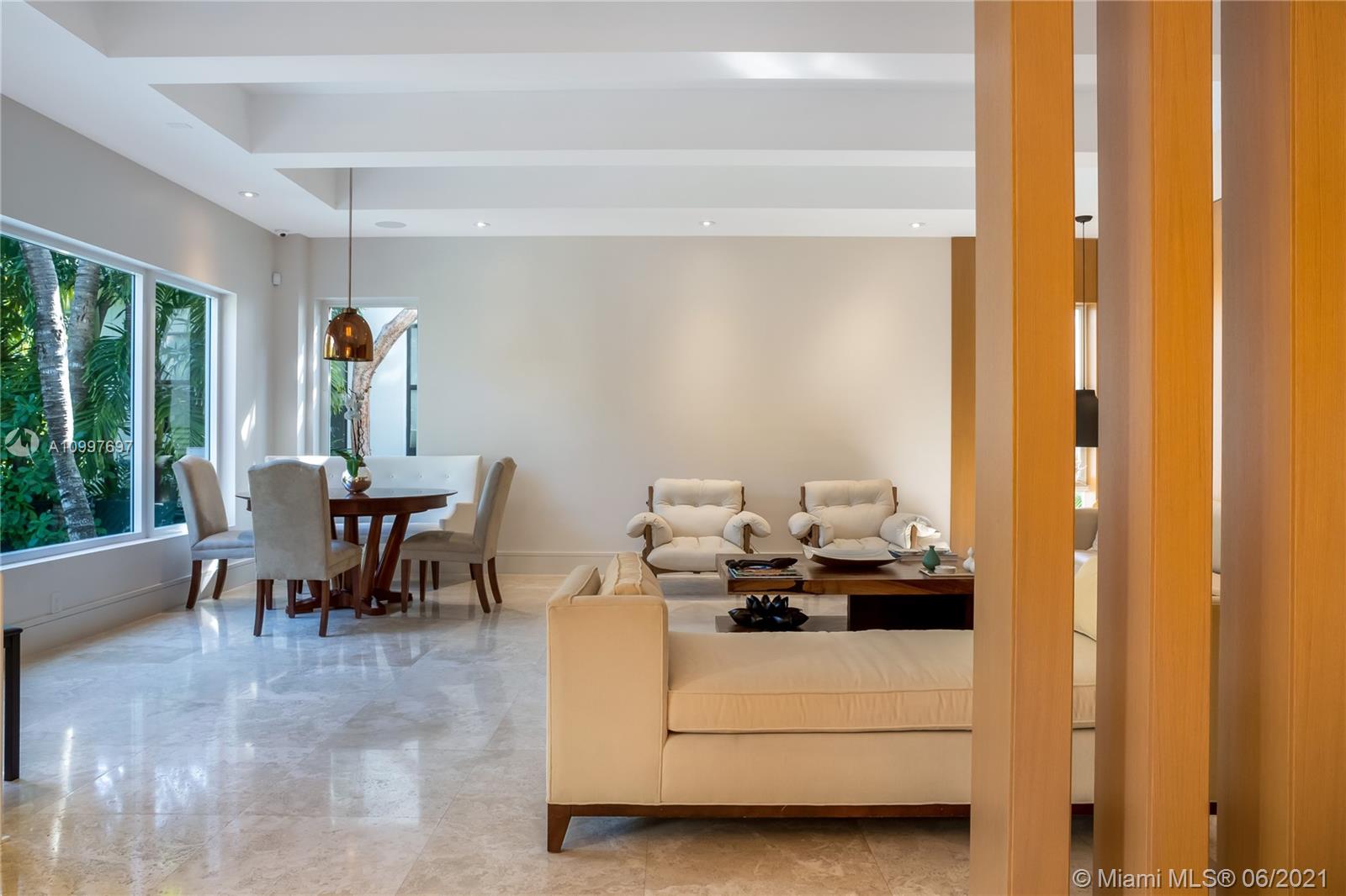 TROPICAL ISLE HOMES SUB - Residential