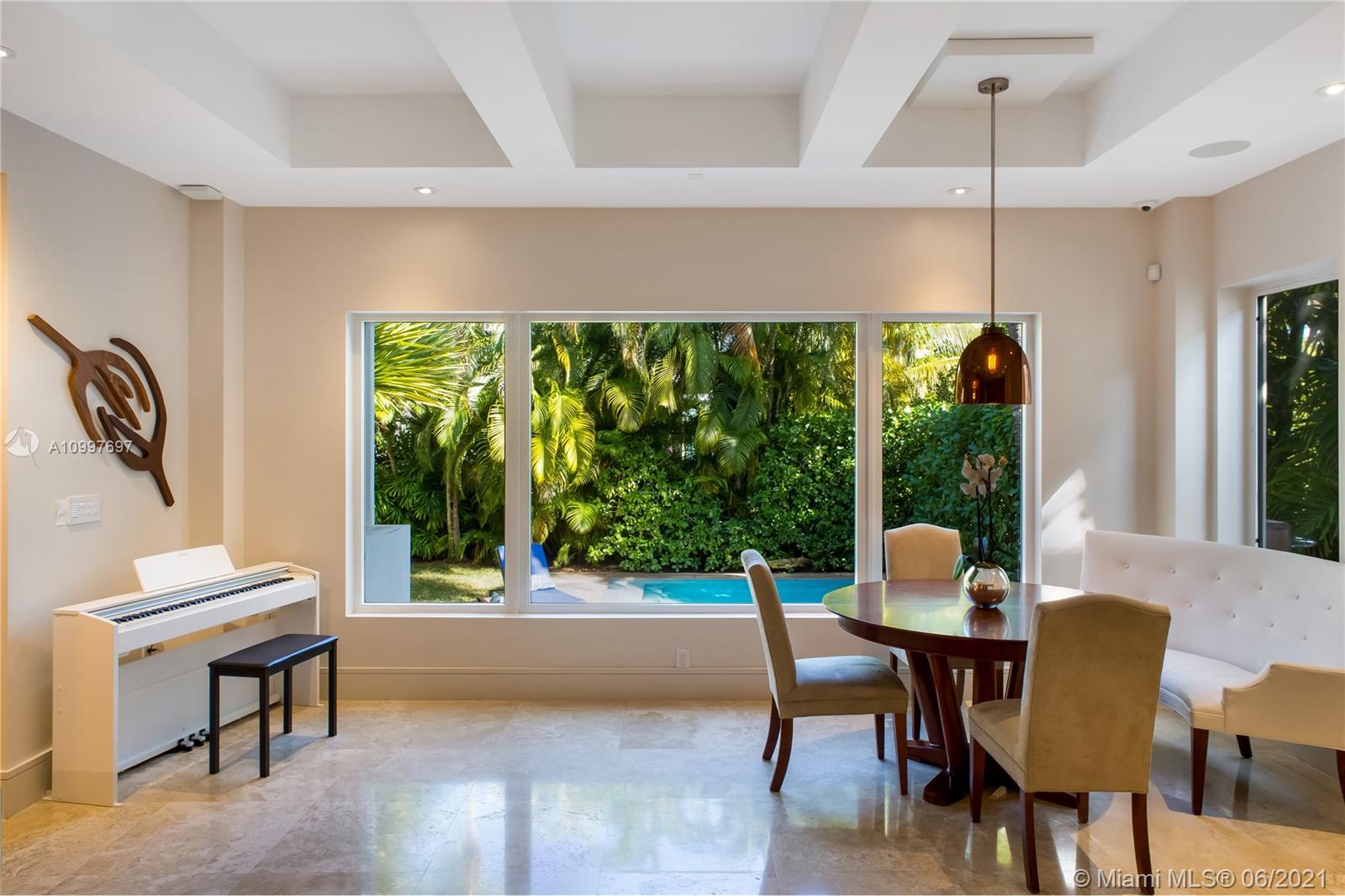 TROPICAL ISLE HOMES SUB - Residential