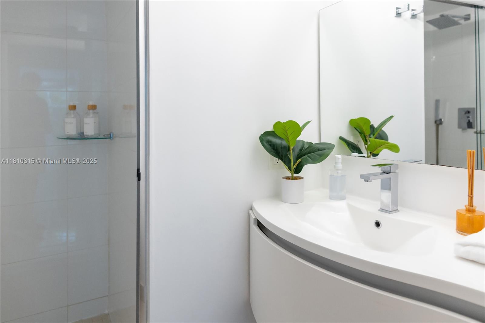 THE YACHT CLUB AT AVENTUR - Residential Lease