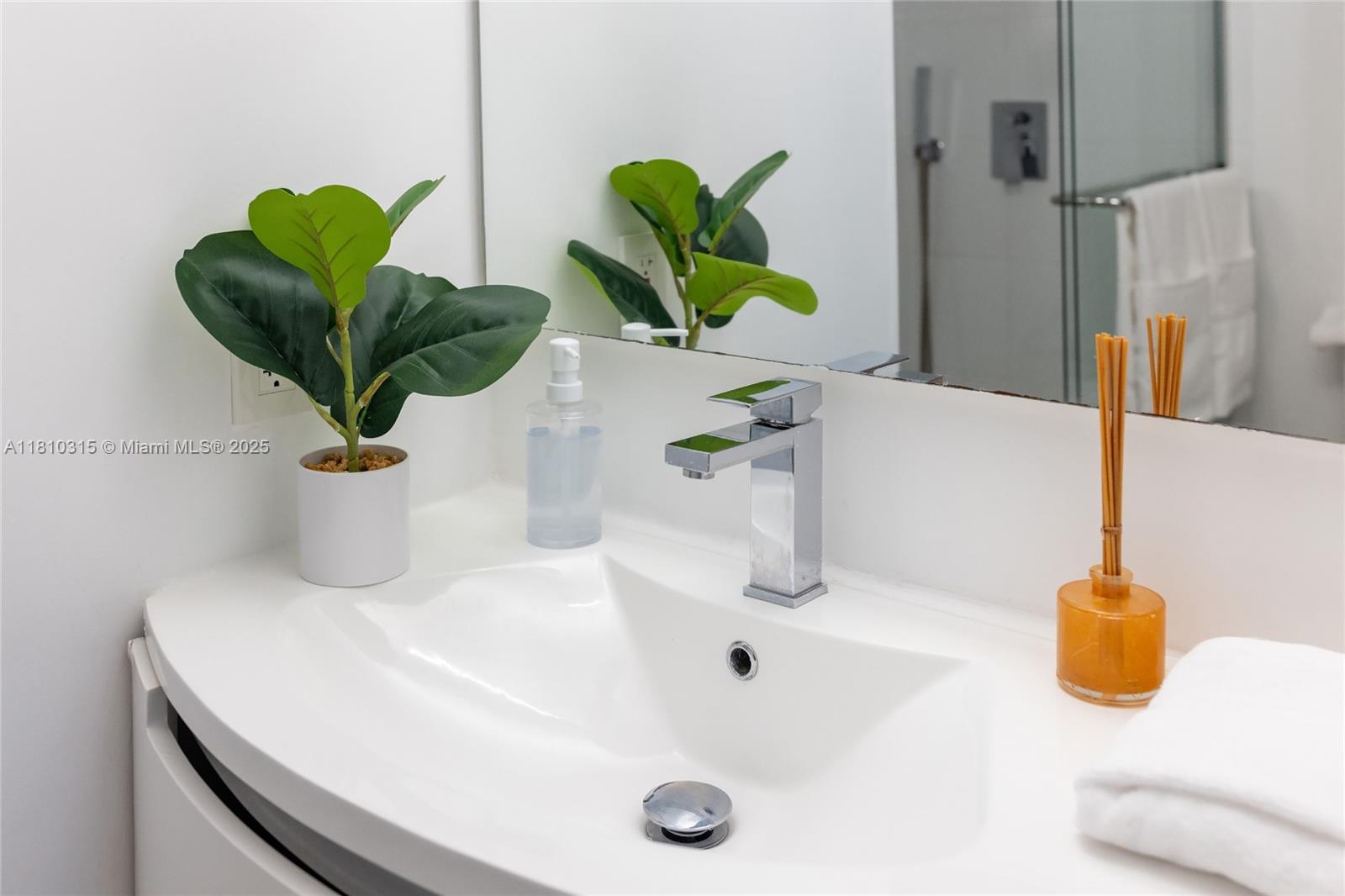 THE YACHT CLUB AT AVENTUR - Residential Lease