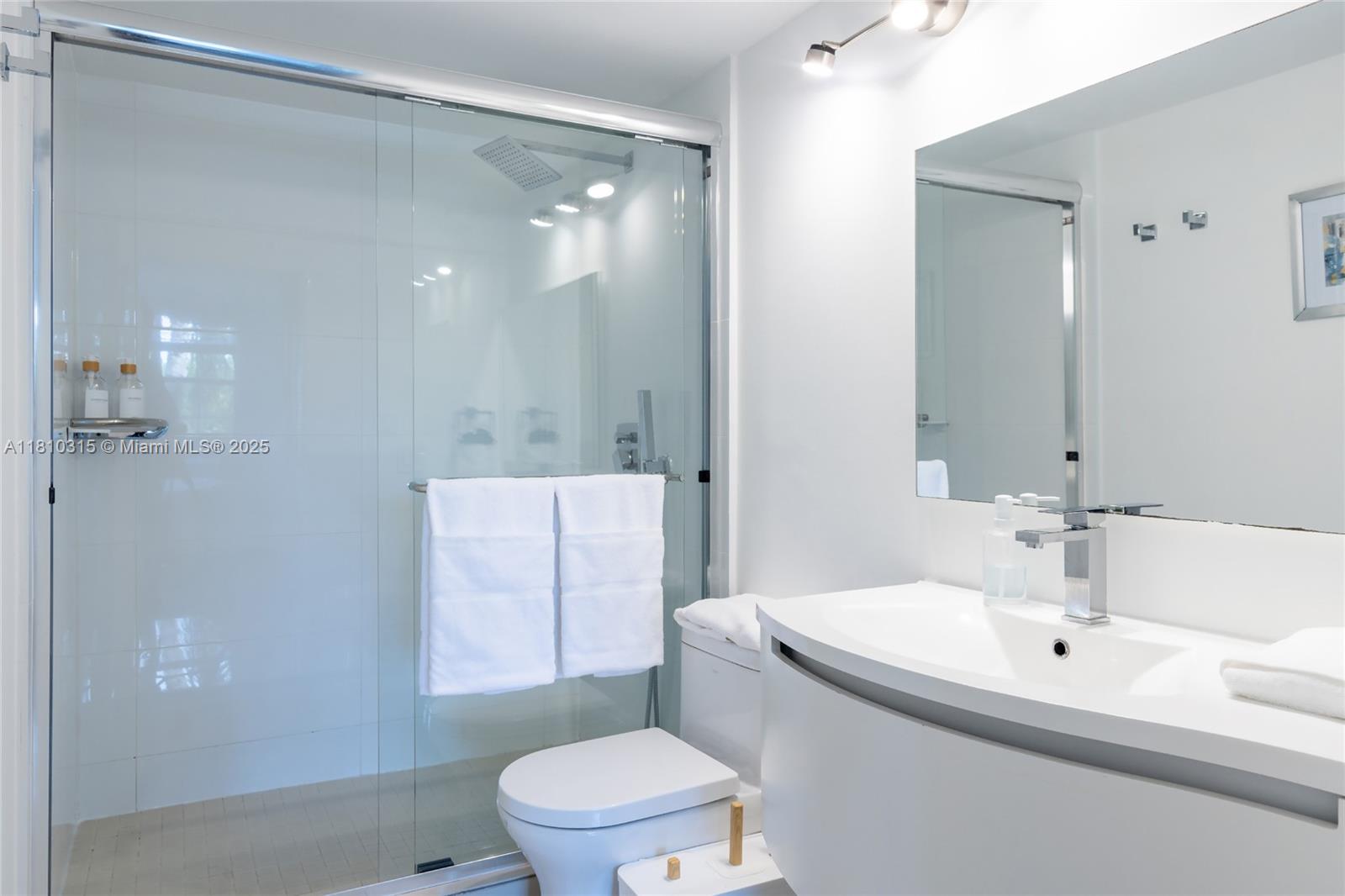 THE YACHT CLUB AT AVENTUR - Residential Lease