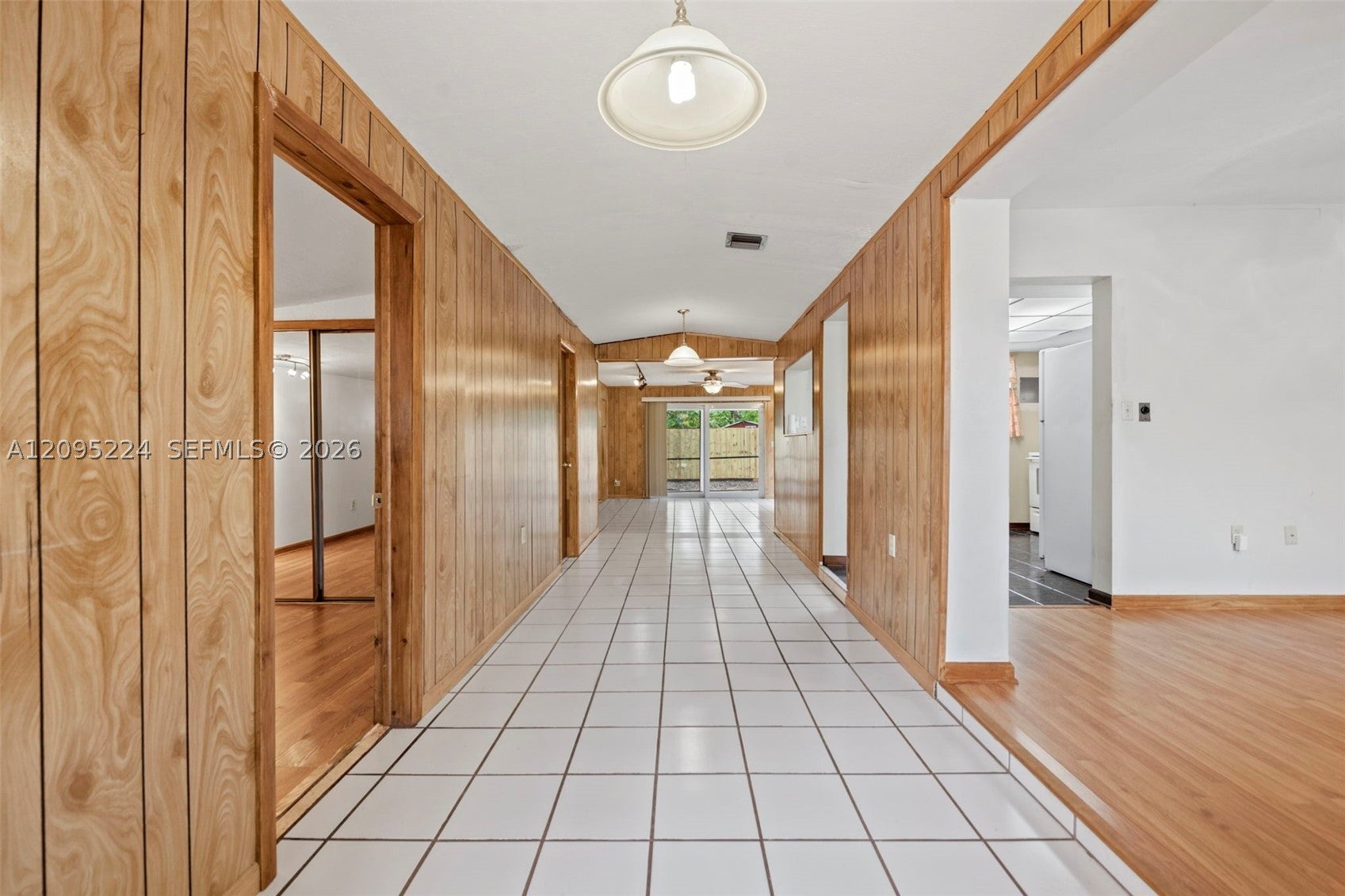 3711 SW 39th Ave