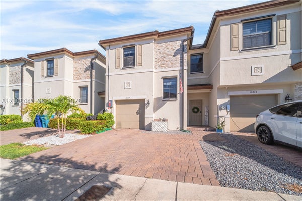 10217 SW 231ST LN, MIAMI, FL 33190 - Image b2d5e96b644f1fe9ea87f0b4e7b61285/1302469238