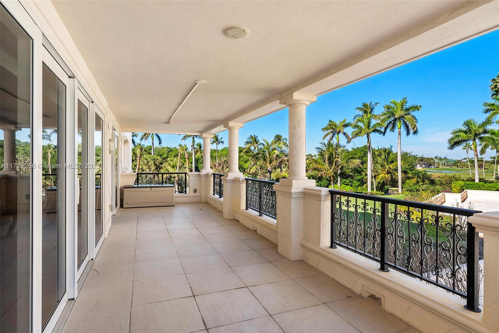 OCEANSIDE AT FISHER ISLAN - Residential