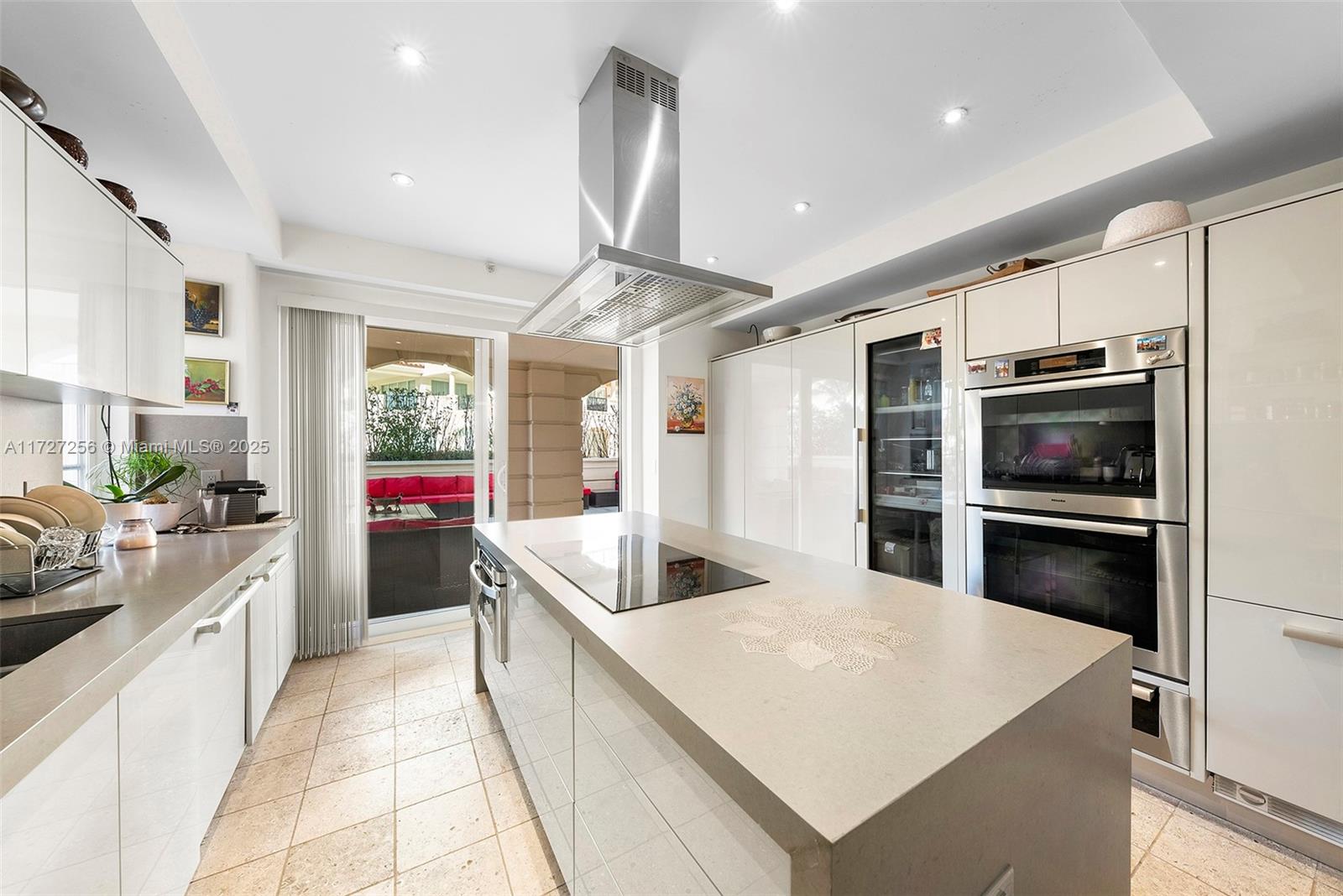 OCEANSIDE AT FISHER ISLAN - Residential