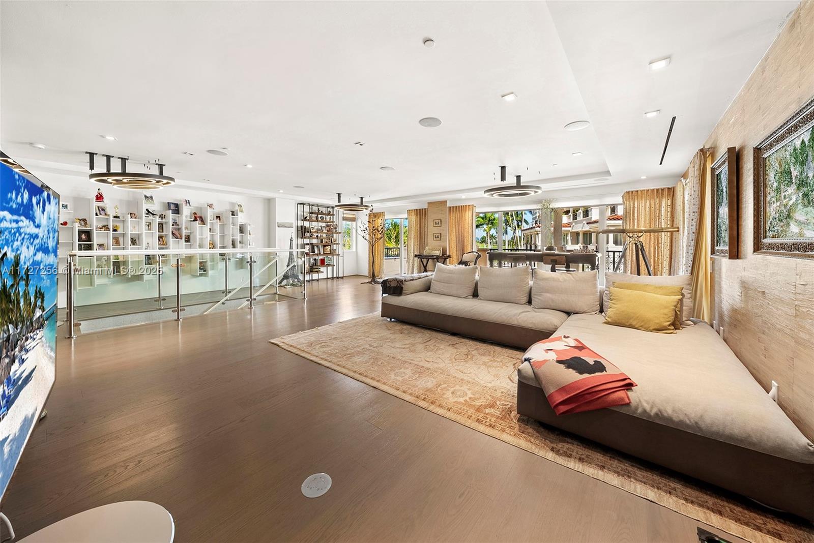 OCEANSIDE AT FISHER ISLAN - Residential