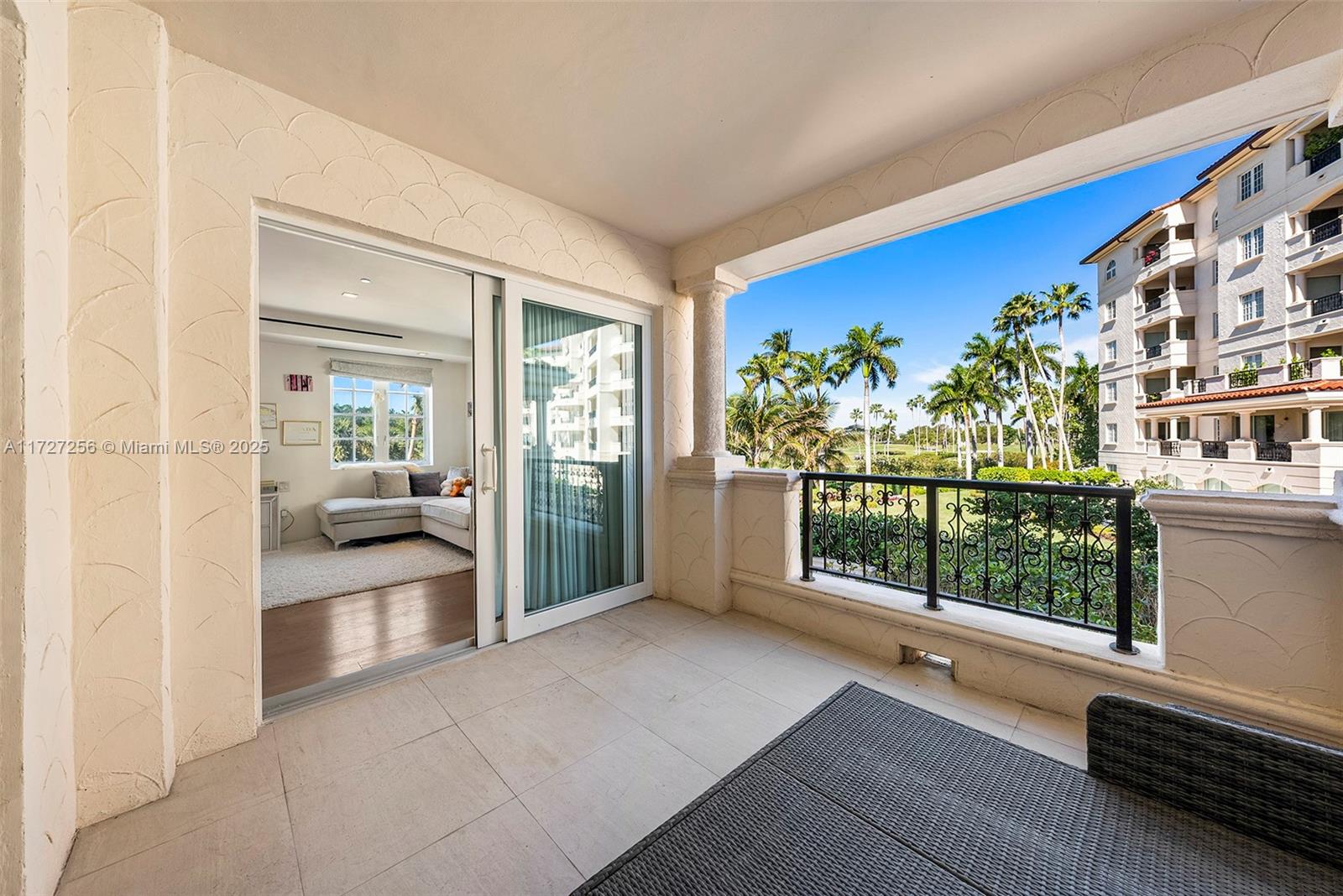 OCEANSIDE AT FISHER ISLAN - Residential