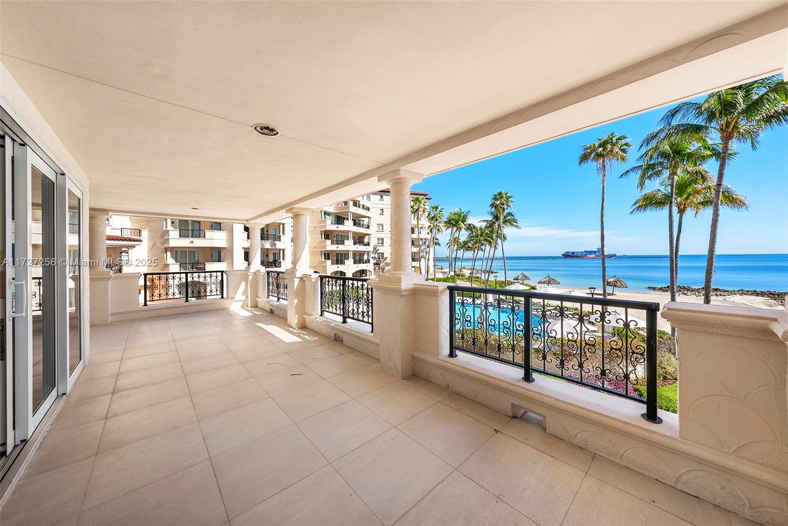 OCEANSIDE AT FISHER ISLAN - Residential