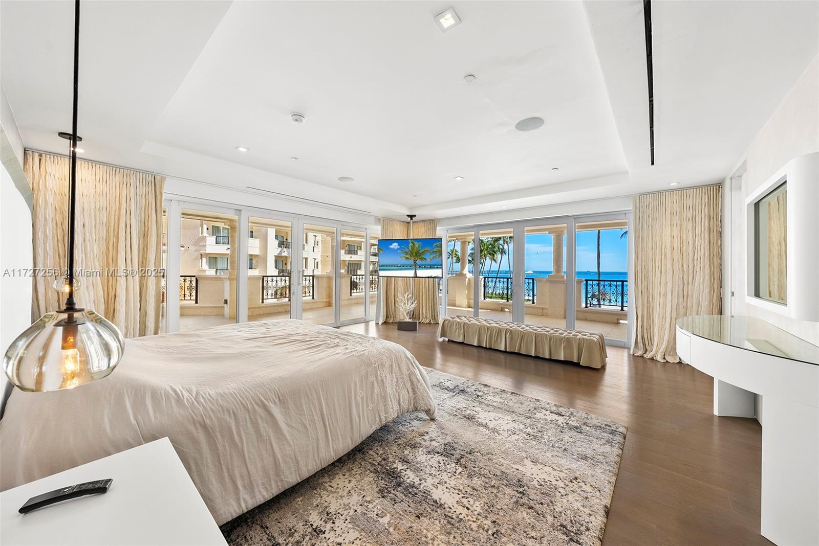 OCEANSIDE AT FISHER ISLAN - Residential