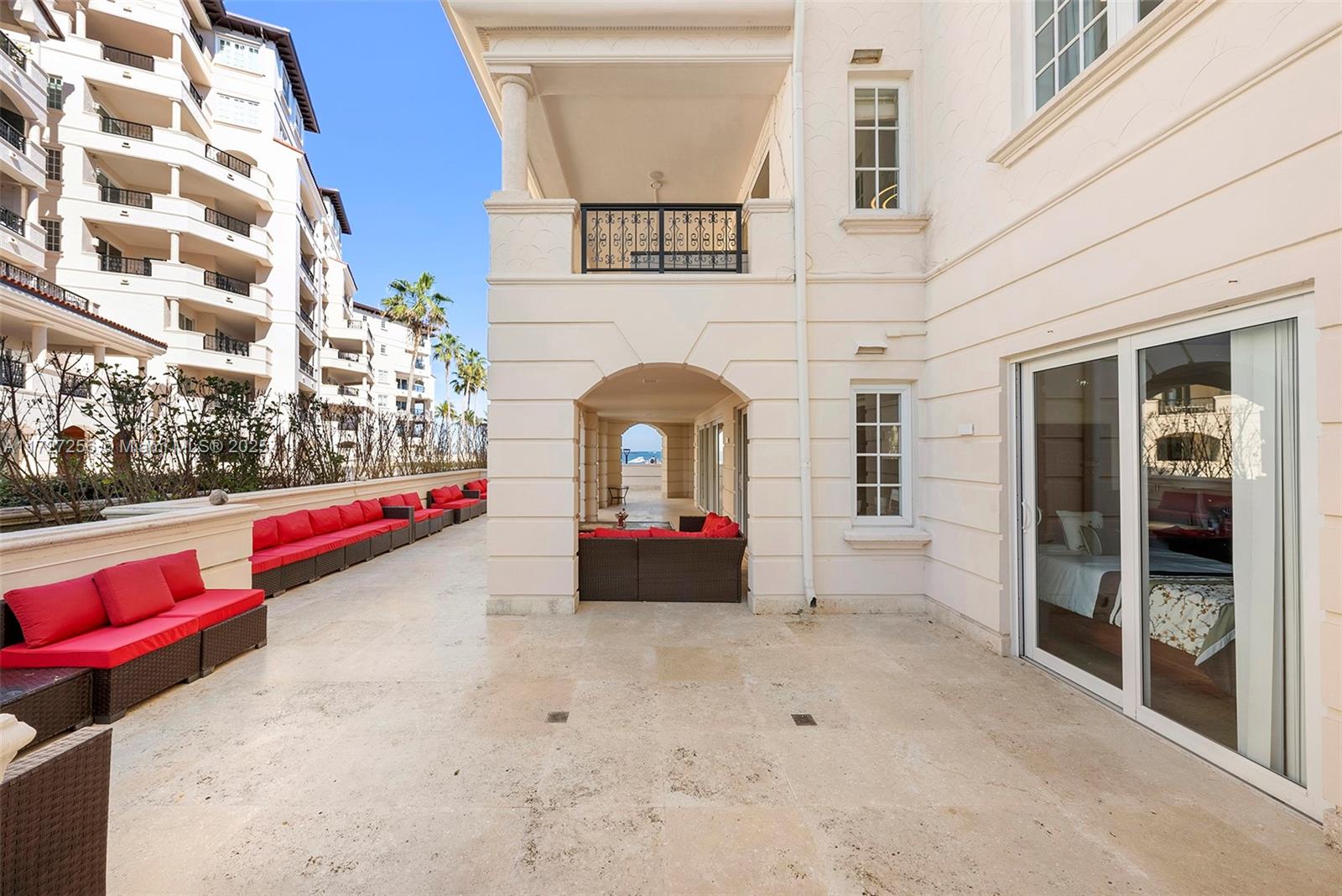 OCEANSIDE AT FISHER ISLAN - Residential