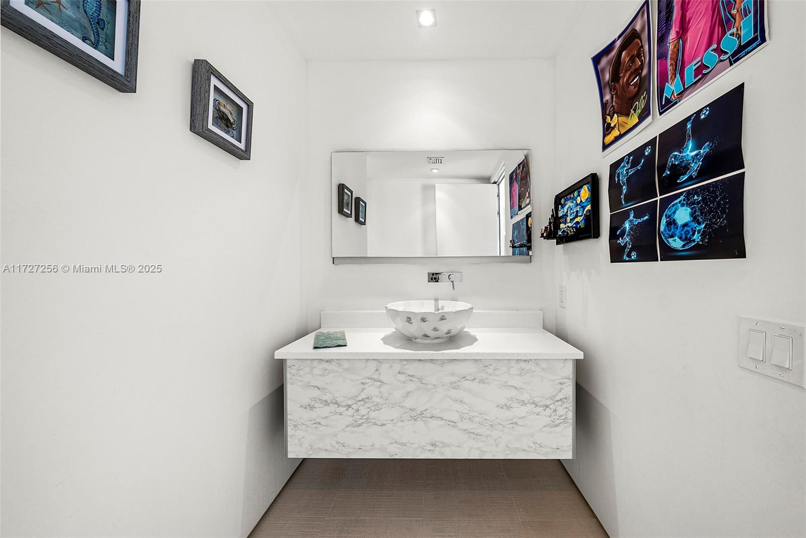 OCEANSIDE AT FISHER ISLAN - Residential