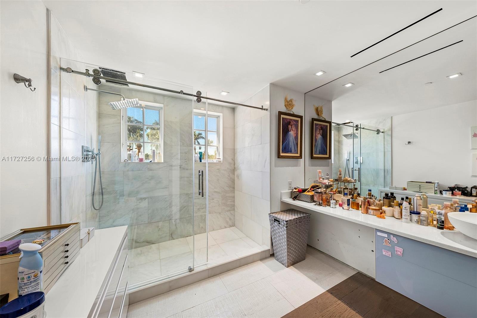 OCEANSIDE AT FISHER ISLAN - Residential