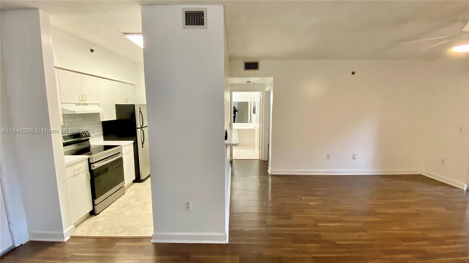 19901 E Country Club Dr 2103