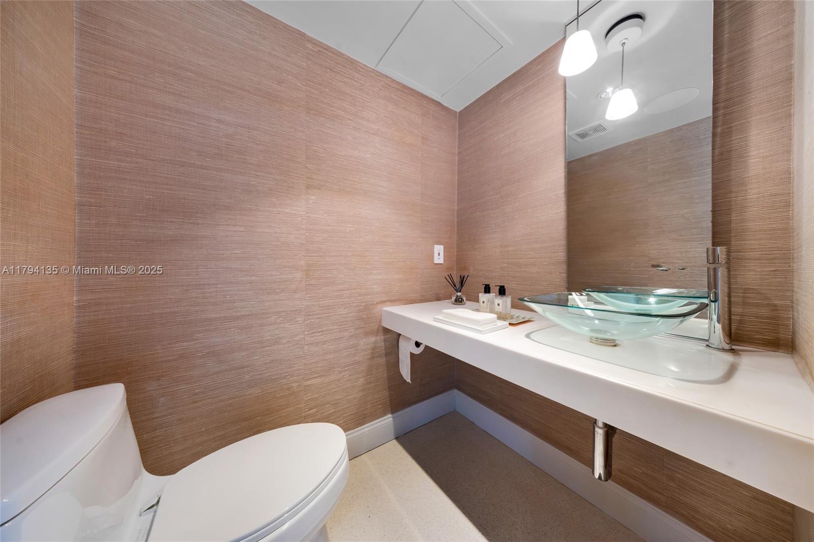 LA GORCE GOLF SUB - Residential