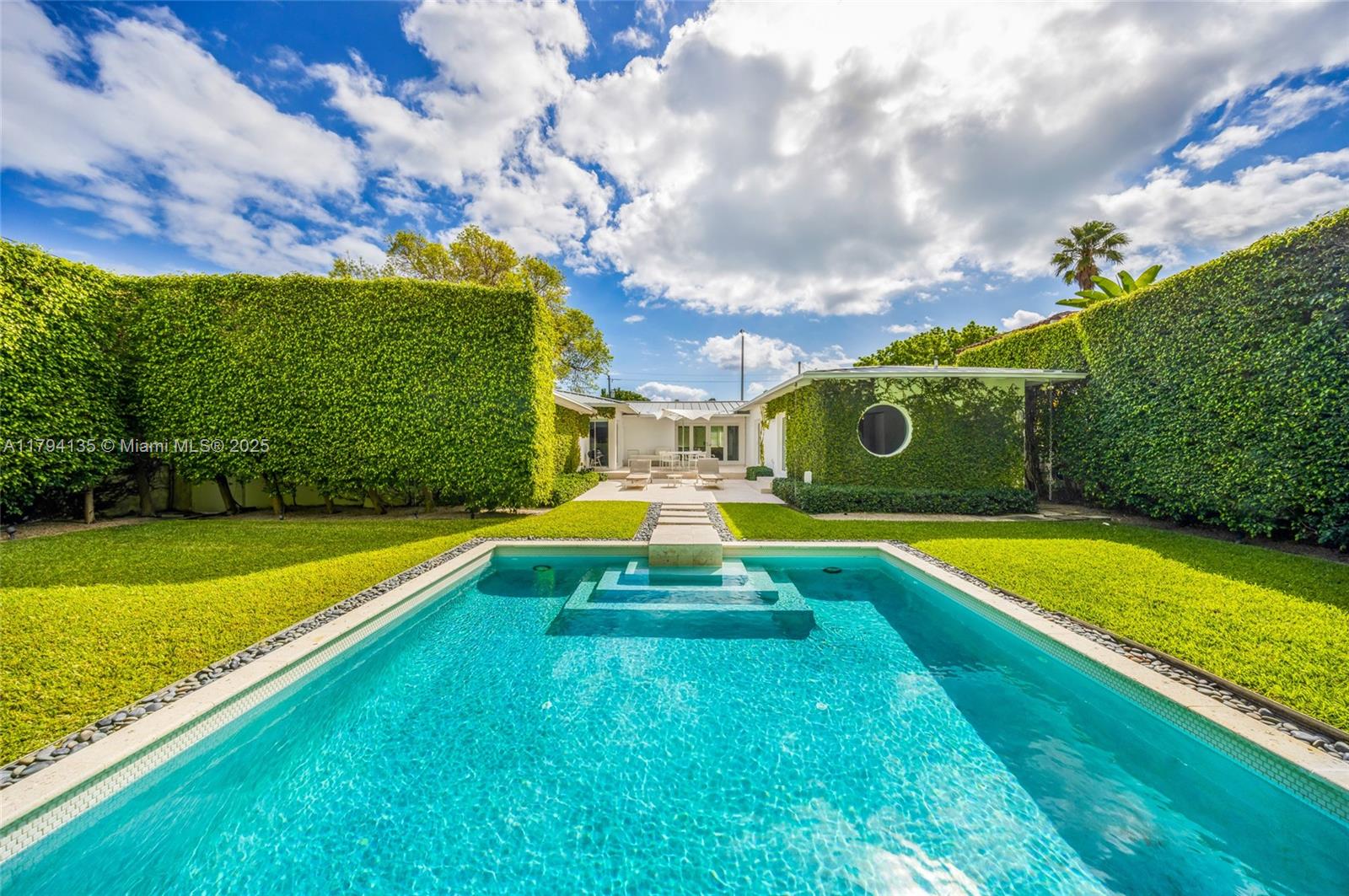 LA GORCE GOLF SUB - Residential