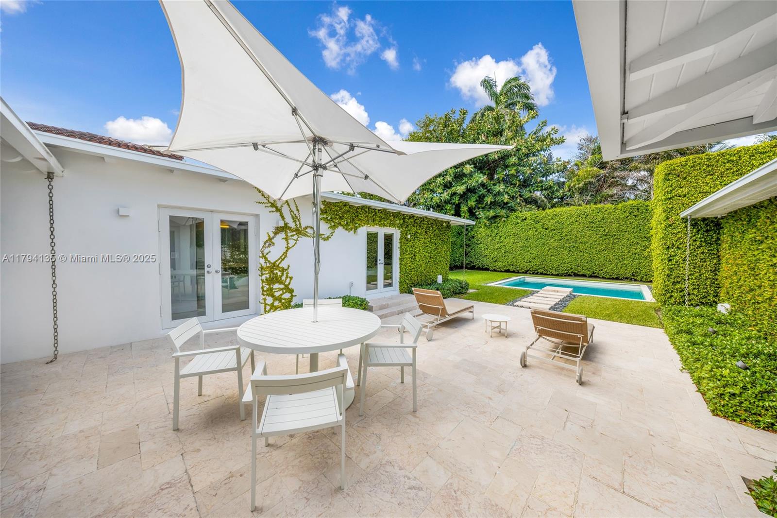LA GORCE GOLF SUB - Residential