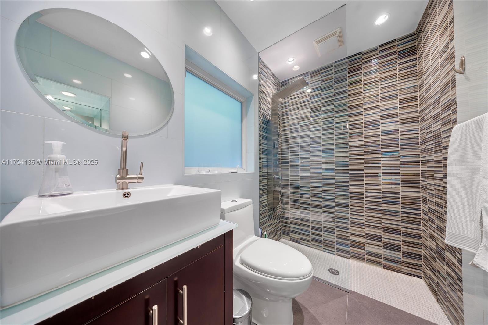 LA GORCE GOLF SUB - Residential