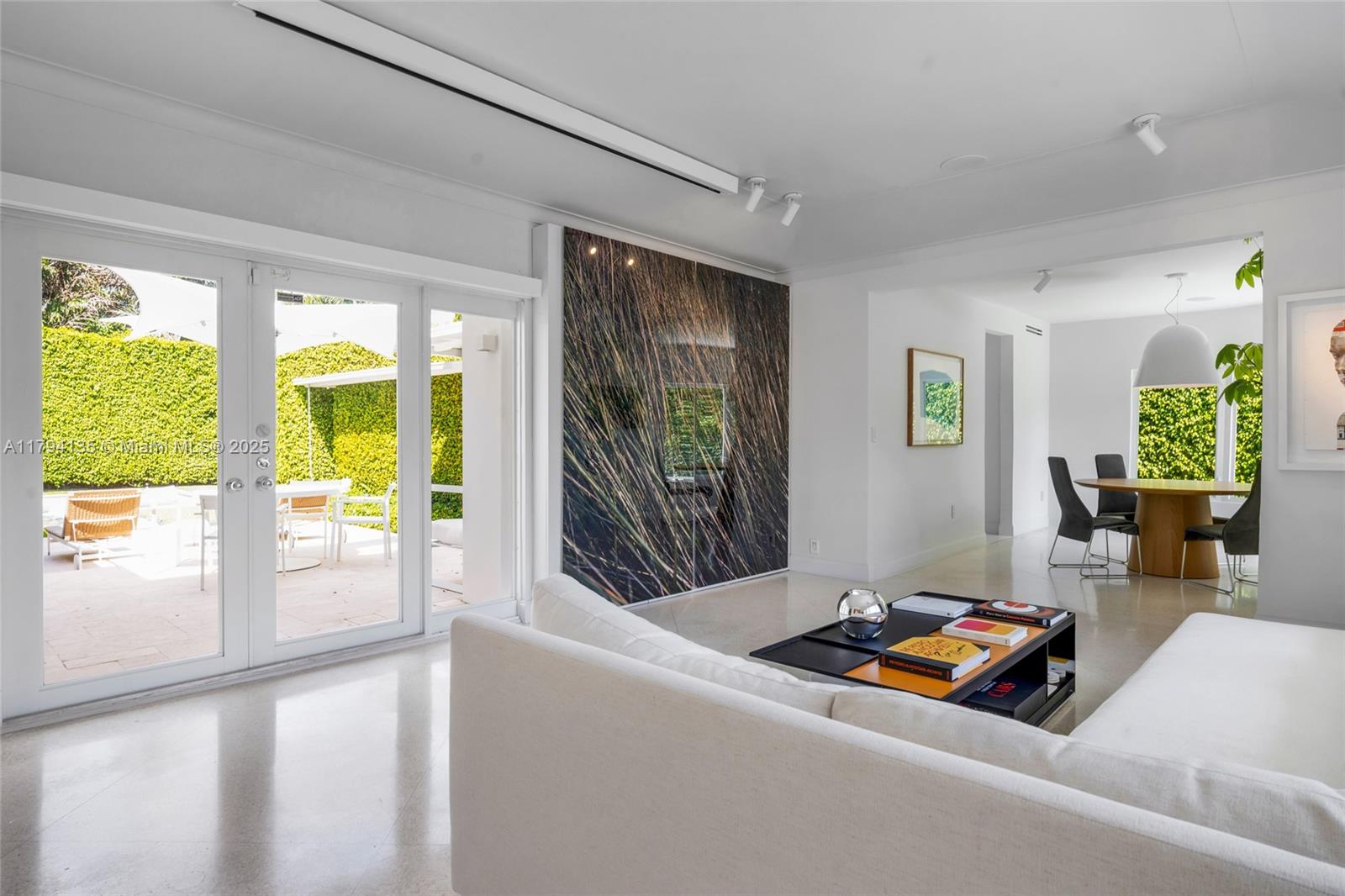 LA GORCE GOLF SUB - Residential