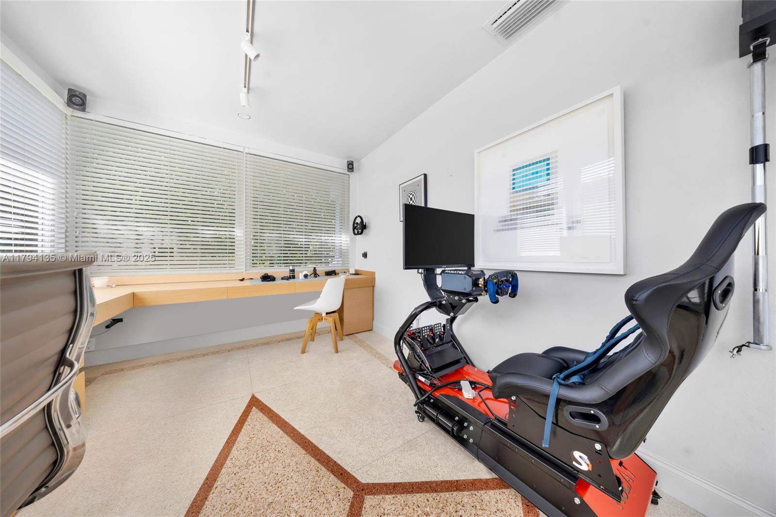 LA GORCE GOLF SUB - Residential