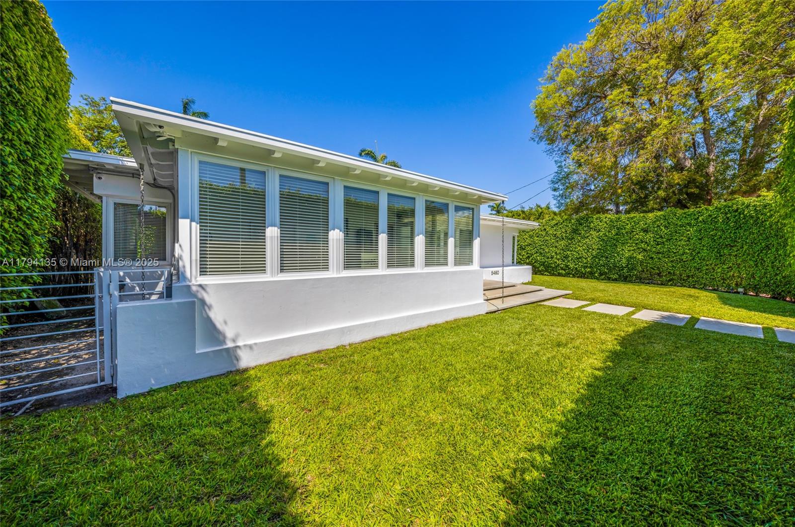 LA GORCE GOLF SUB - Residential