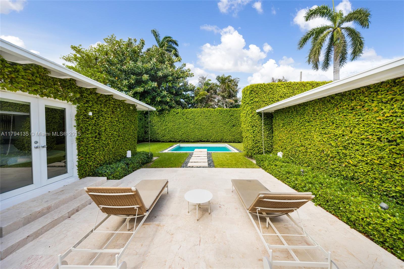 LA GORCE GOLF SUB - Residential