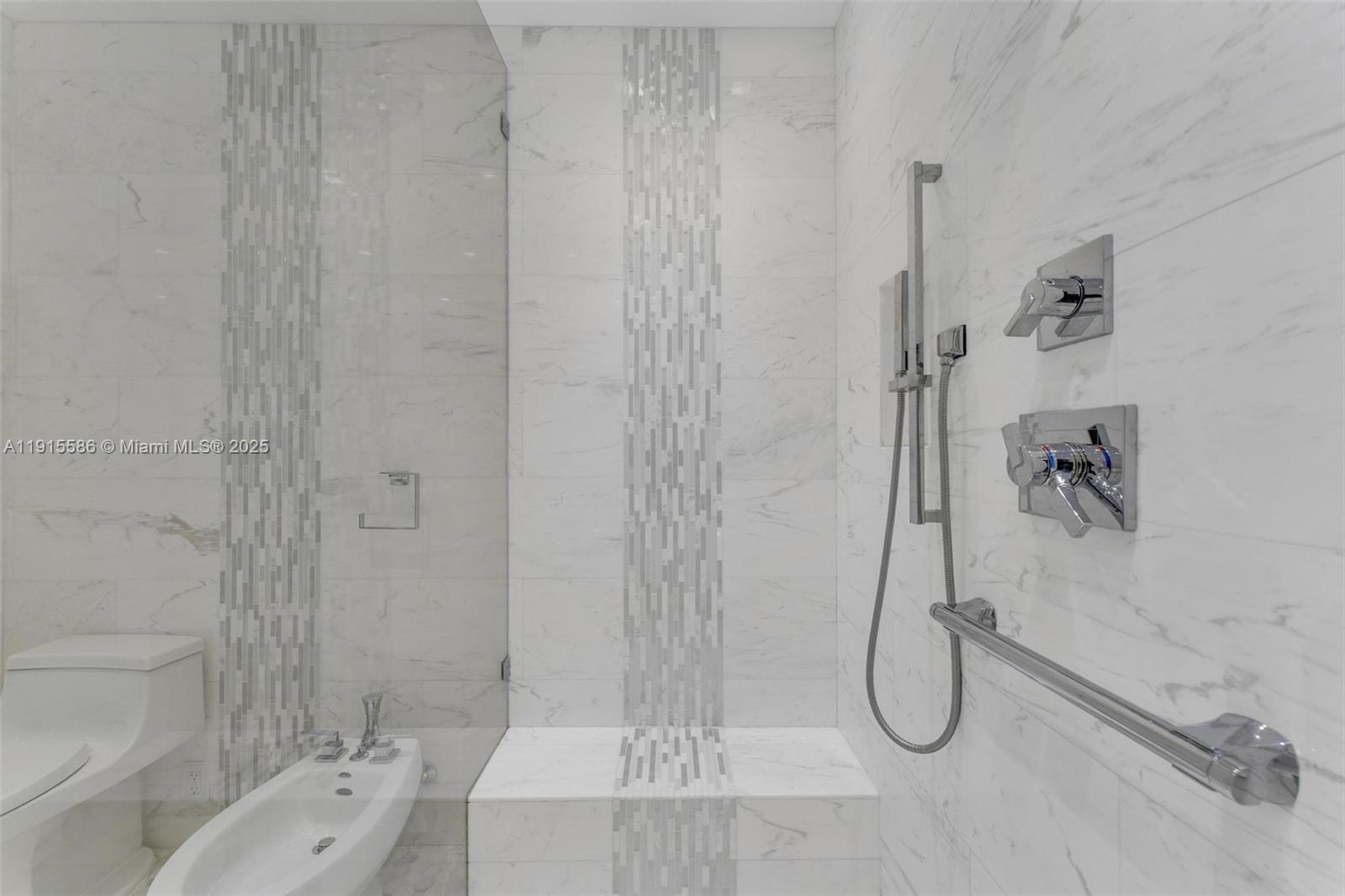 Miami Lakes - Loch Lomond - Residential