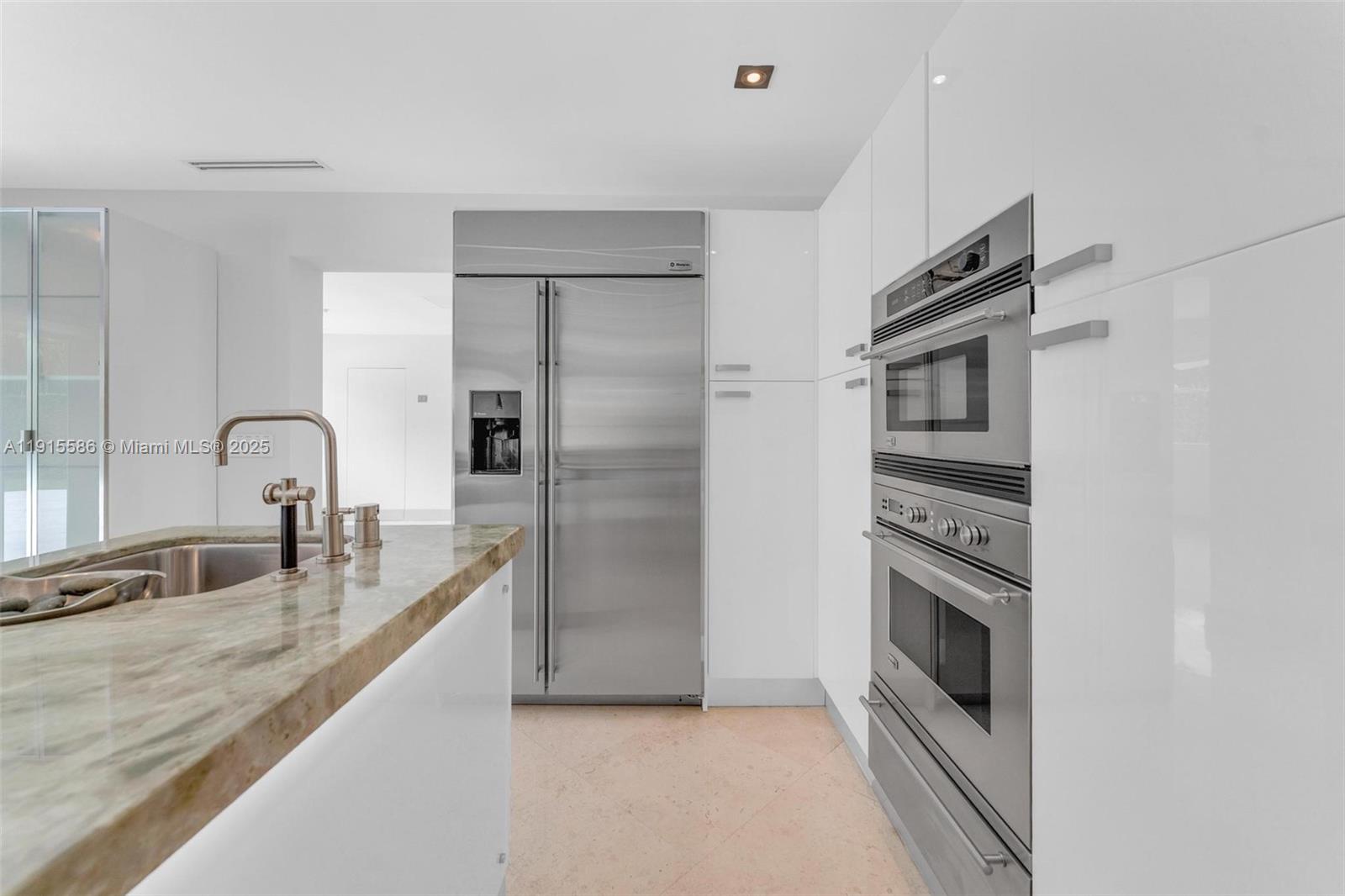 Miami Lakes - Loch Lomond - Residential