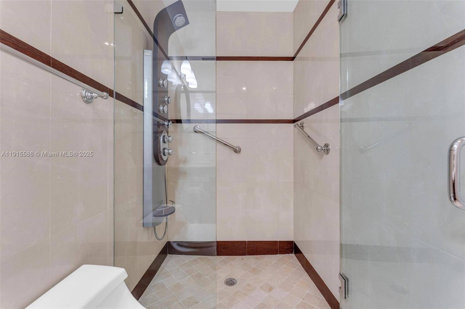 Miami Lakes - Loch Lomond - Residential