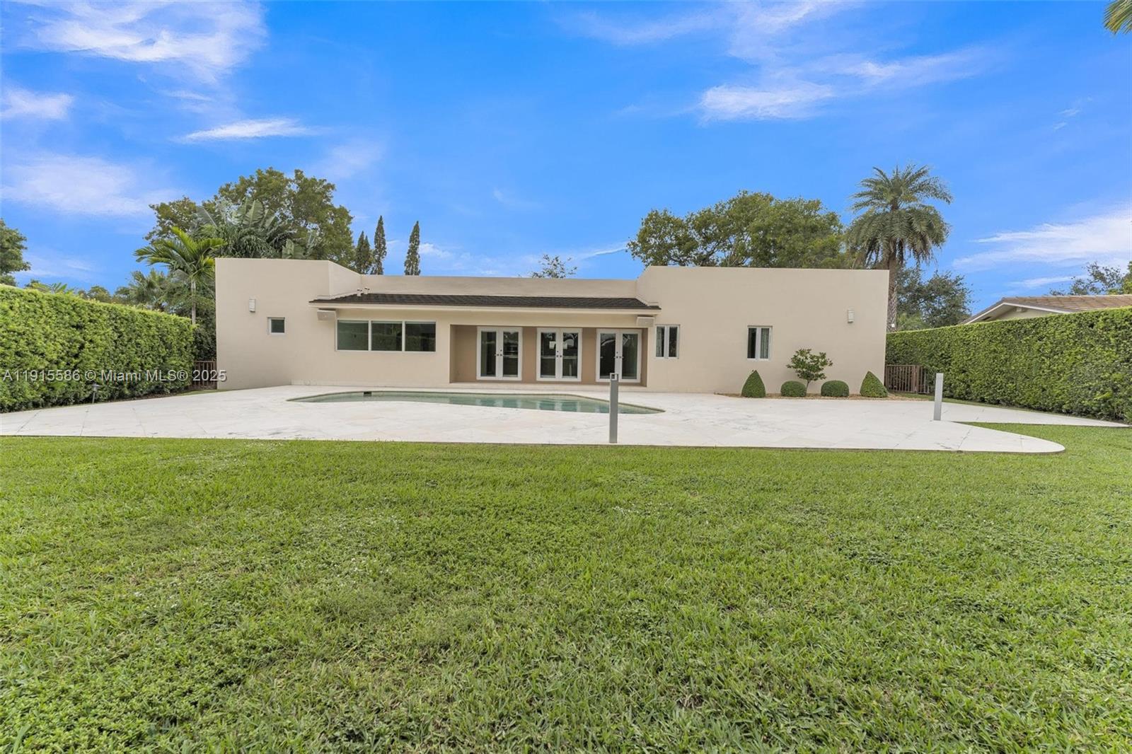 Miami Lakes - Loch Lomond - Residential