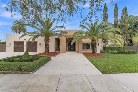 7261 W Troon Cir Miami Lakes FL 33014