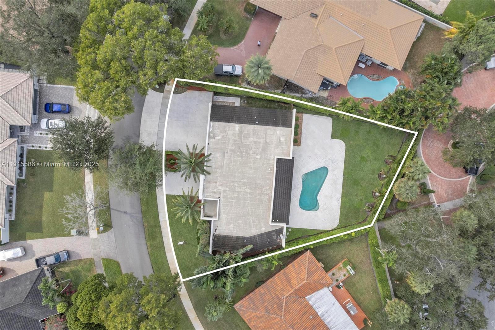 Miami Lakes - Loch Lomond - Residential