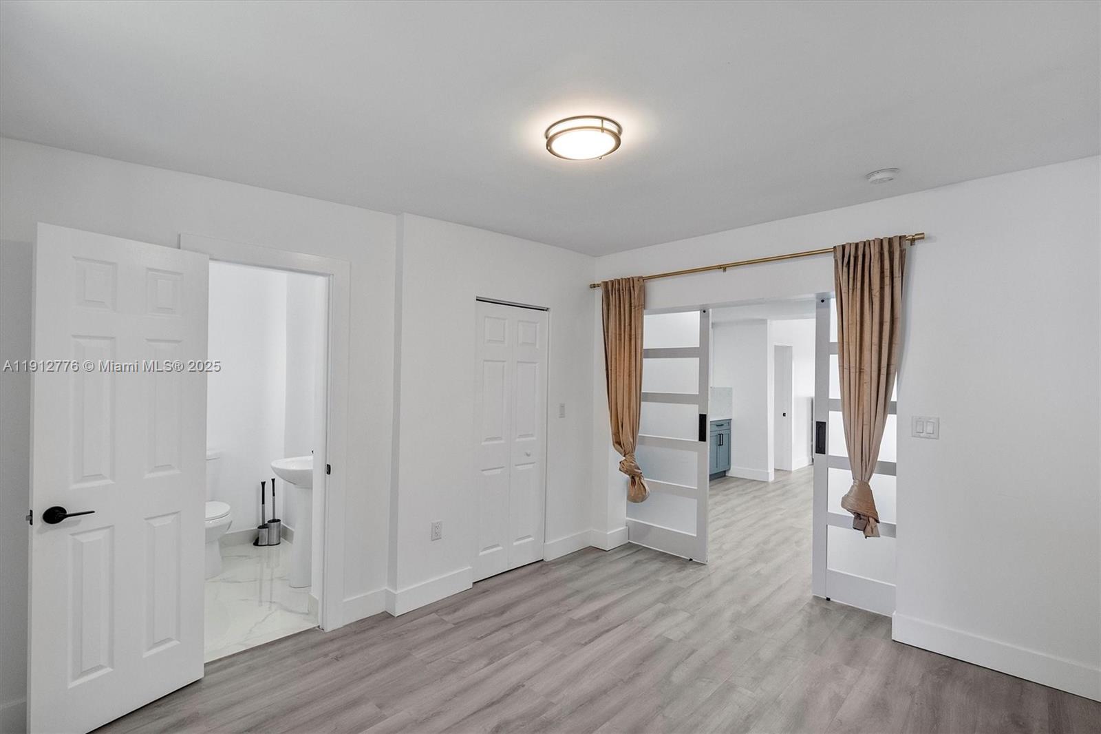 ALMENDARES - Residential Lease