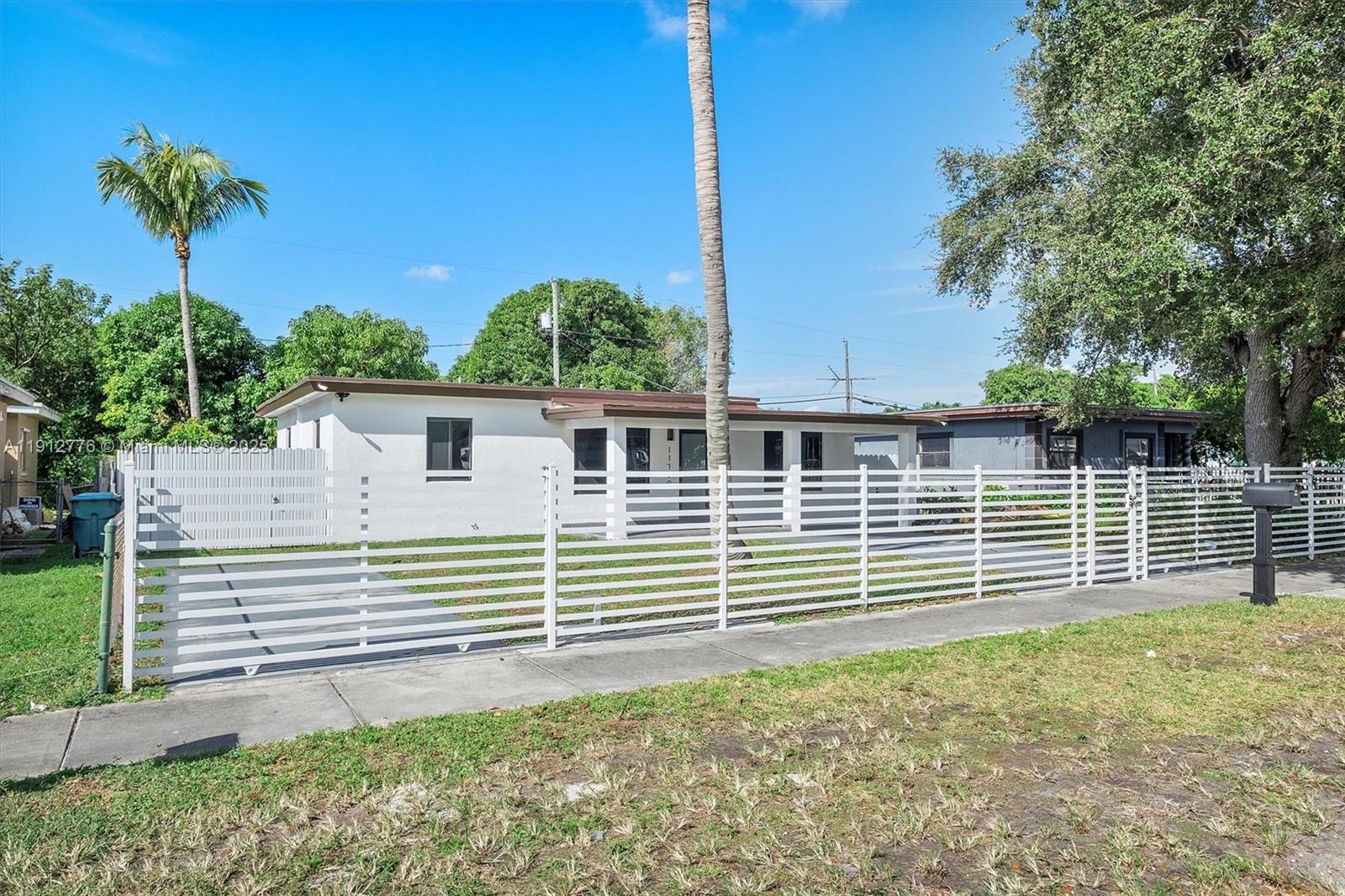 ALMENDARES - Residential Lease