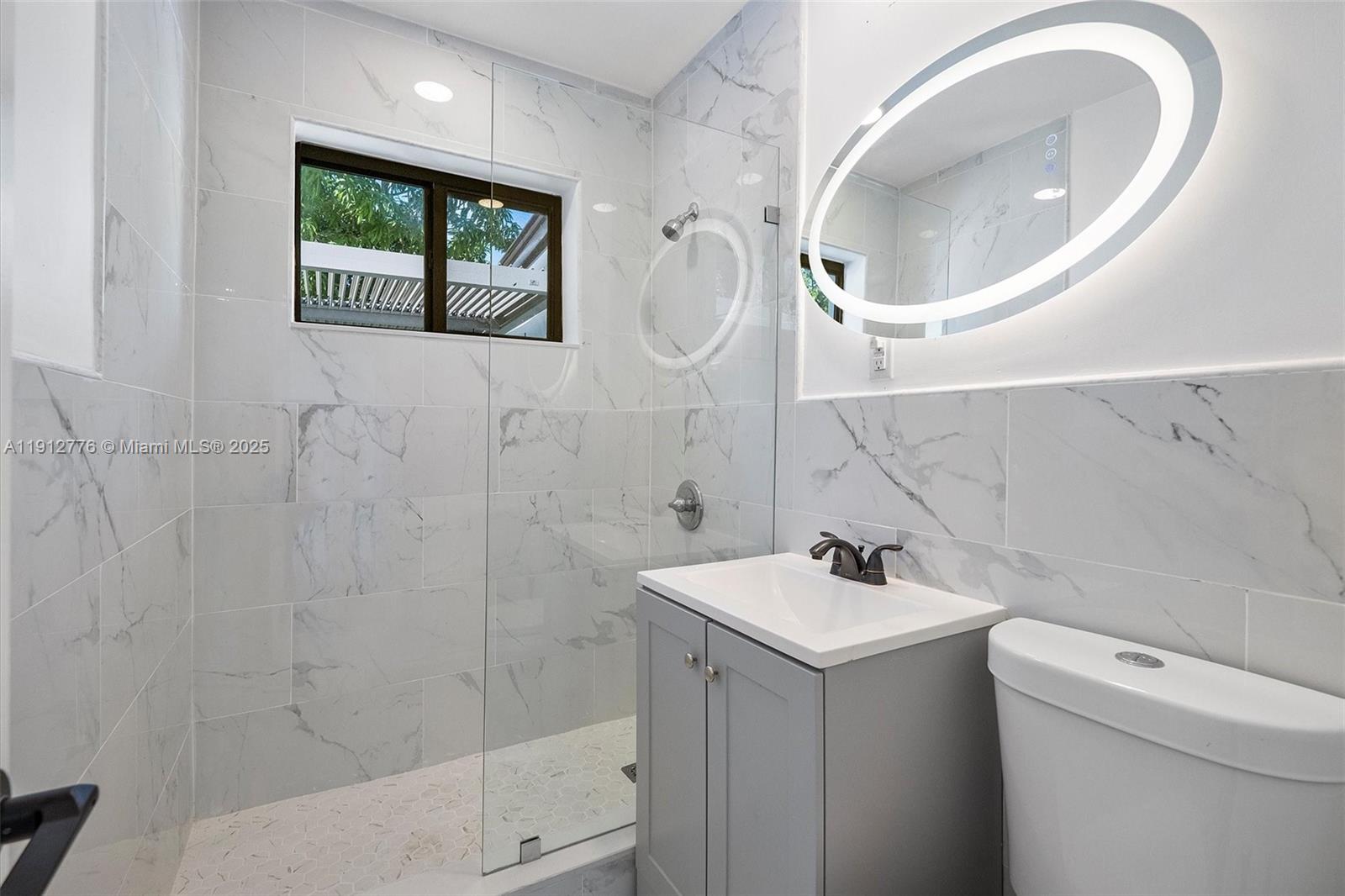 ALMENDARES - Residential Lease