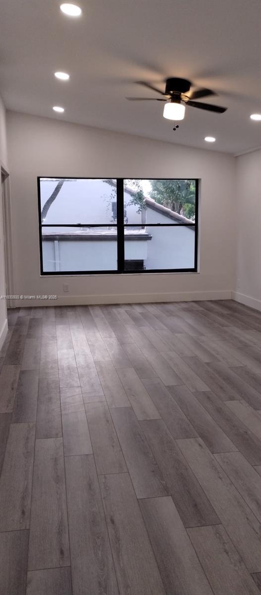 TRELLISES 3 CONDO - Residential