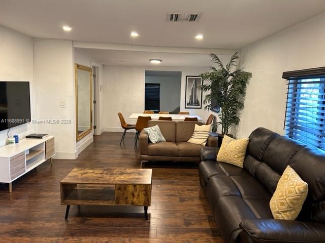 RAILROAD SHOPS INTER SCHO - Residential